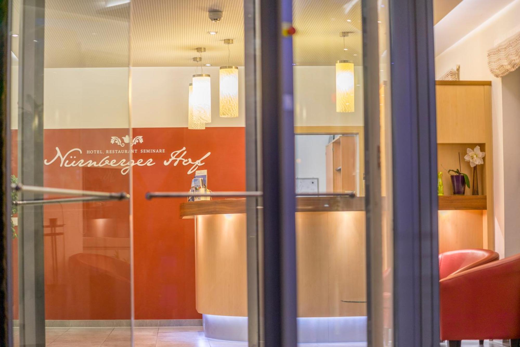 נוימרקט אין דר אוברפפלץ Hotel Nuernberger Hof מראה חיצוני תמונה