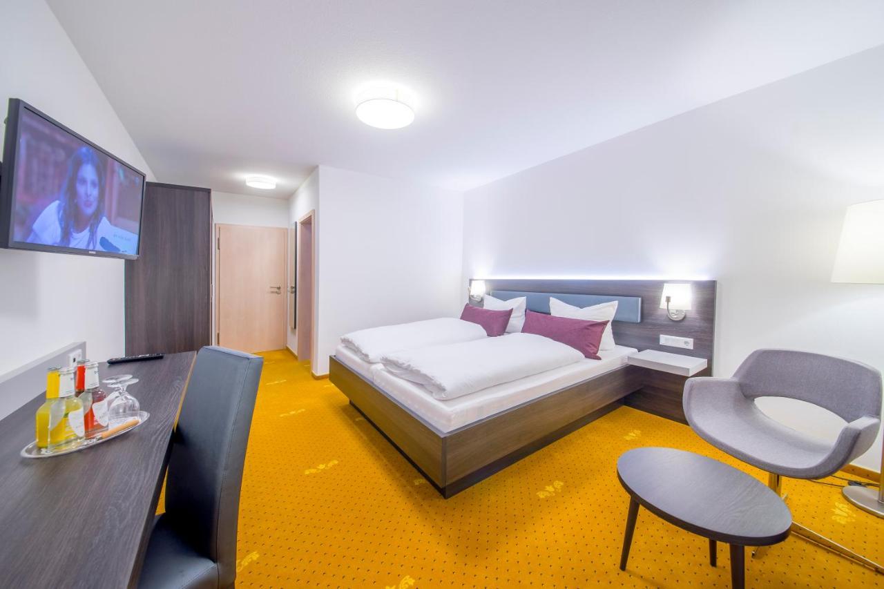 נוימרקט אין דר אוברפפלץ Hotel Nuernberger Hof מראה חיצוני תמונה